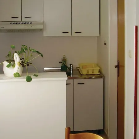 Lovely Studio In With Kitchen * Plomin